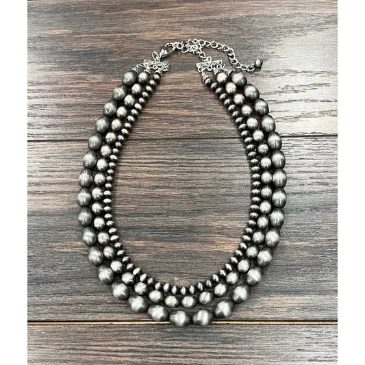 17" Oval/Round Navajo Necklace - Greige Goods