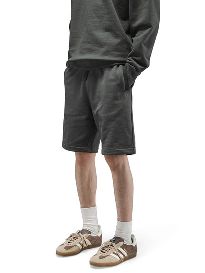 Alpha Industries Essential French Terry Short, dark green, sweatshirt material.
