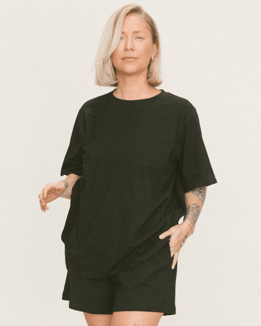 Essential Shorts | Black
