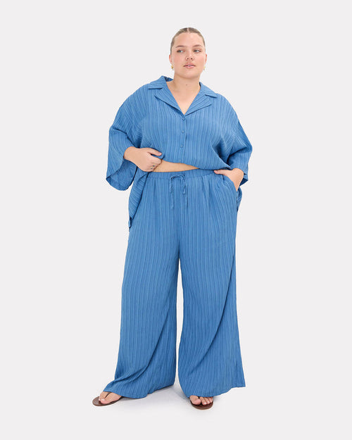 Posey Pants in Dark Blue Crepe - Maternity Friendly Pants - The Lullaby Club