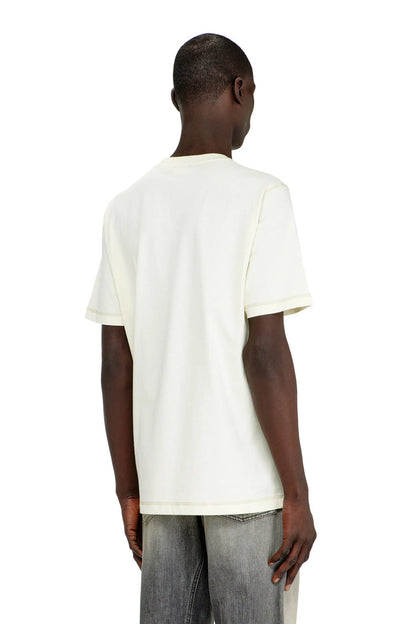 Regular T-shirt with embroidered patch