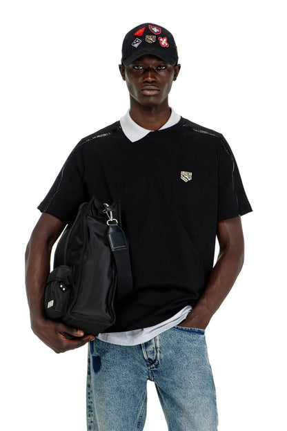 T-shirt with contrast trims and logo patch